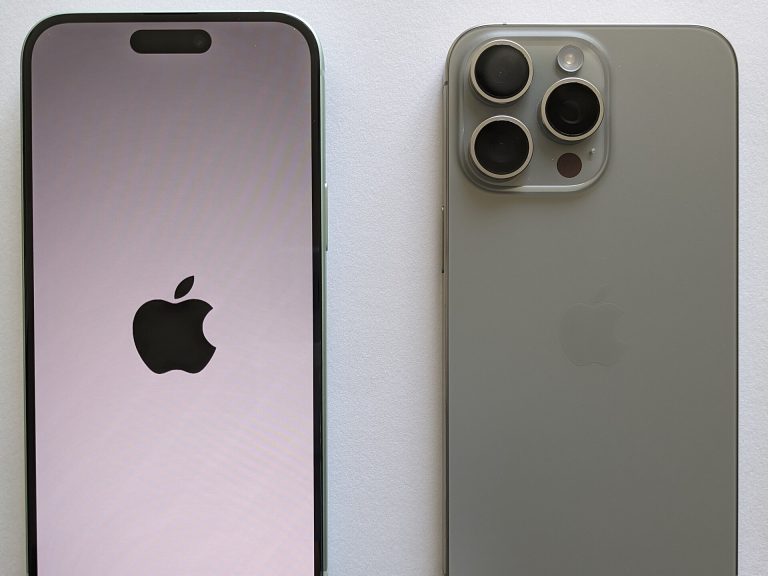 Apple iPhone 15 Pro Max front view