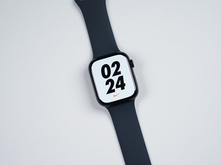 Apple Watch Series 8 front view