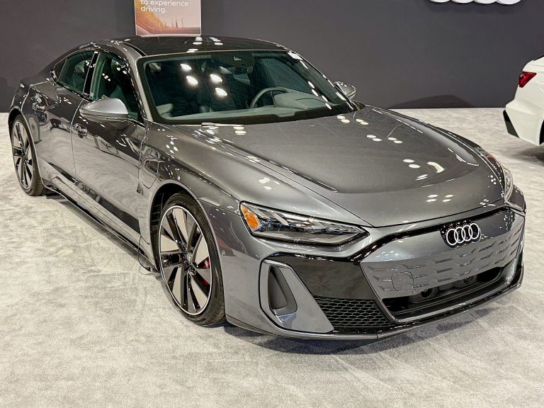 Audi e-tron GT front view