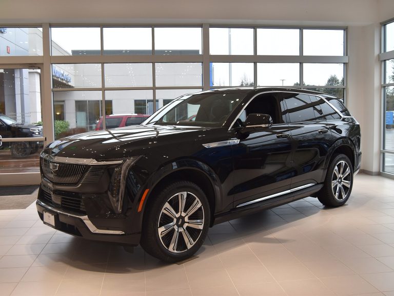 Cadillac Escalade IQ front view