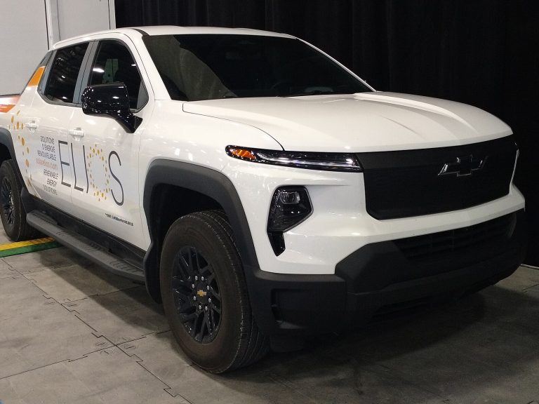 Chevrolet Silverado EV front view