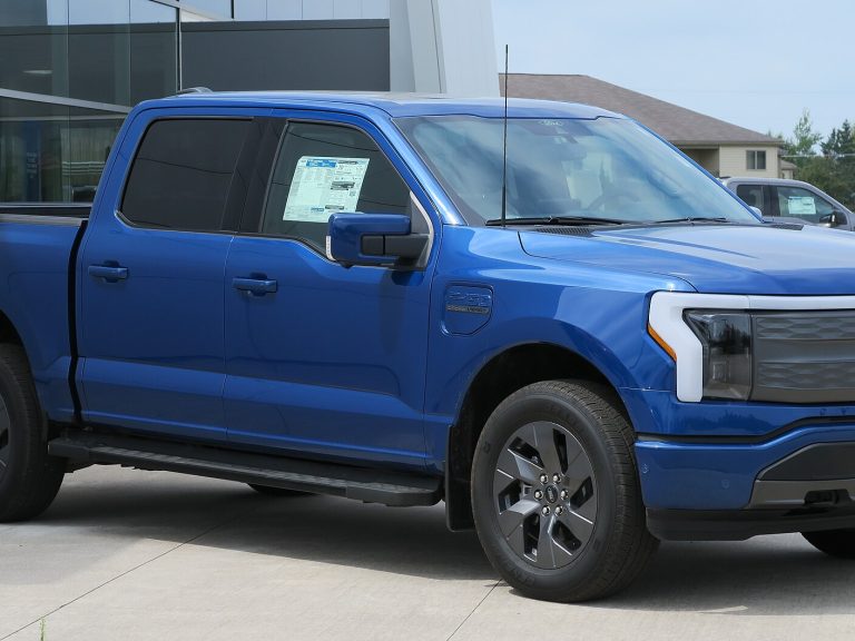 Ford F-150 Lightning front view