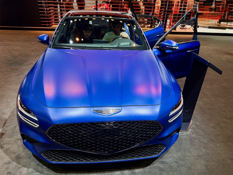 Genesis G70 front view