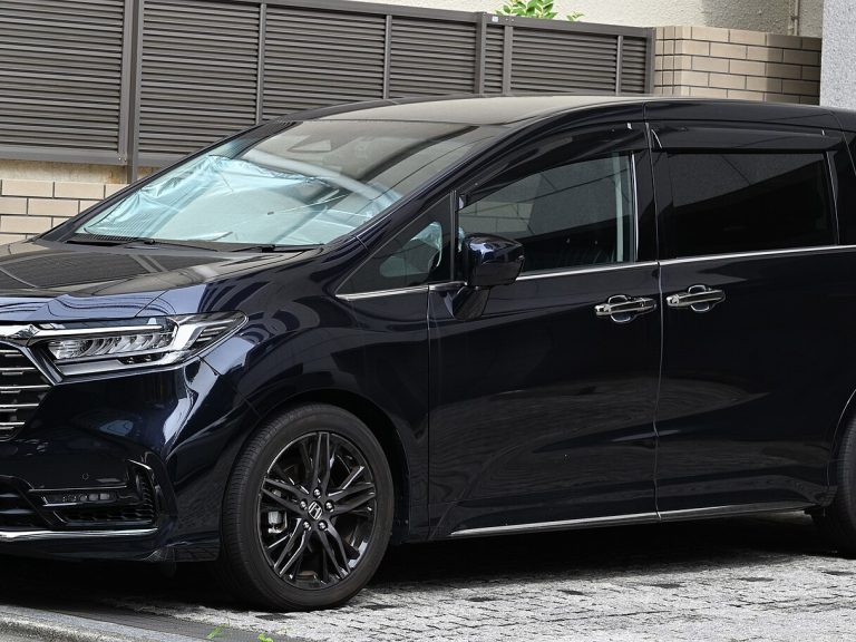 Honda Odyssey front view