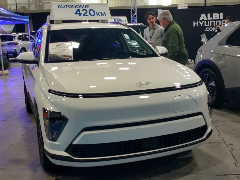 Hyundai Kona front view