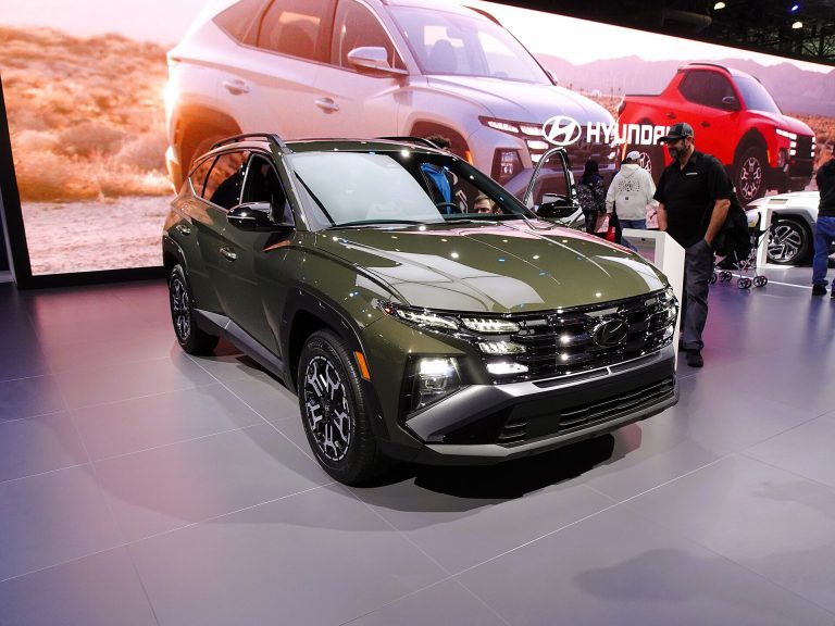 Hyundai Tucson front view