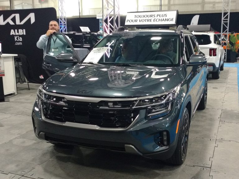 Kia Seltos front view