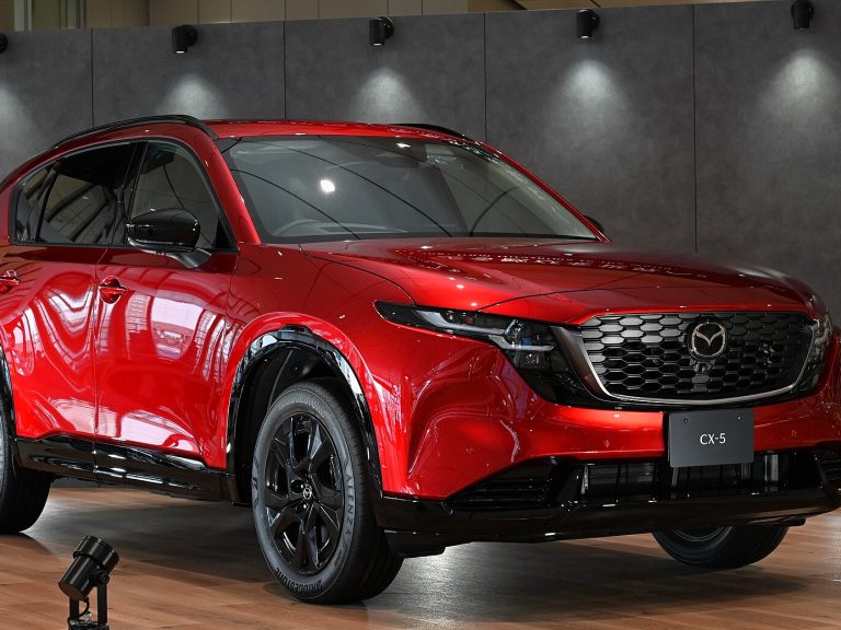 Mazda CX-5 front view