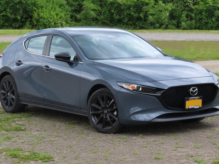 Mazda Mazda3 front view