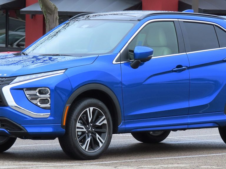 Mitsubishi Eclipse Cross front view