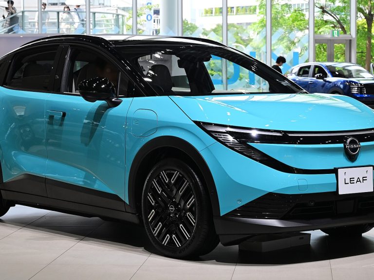 Nissan Leaf front view