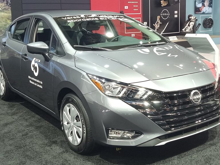 Nissan Versa front view
