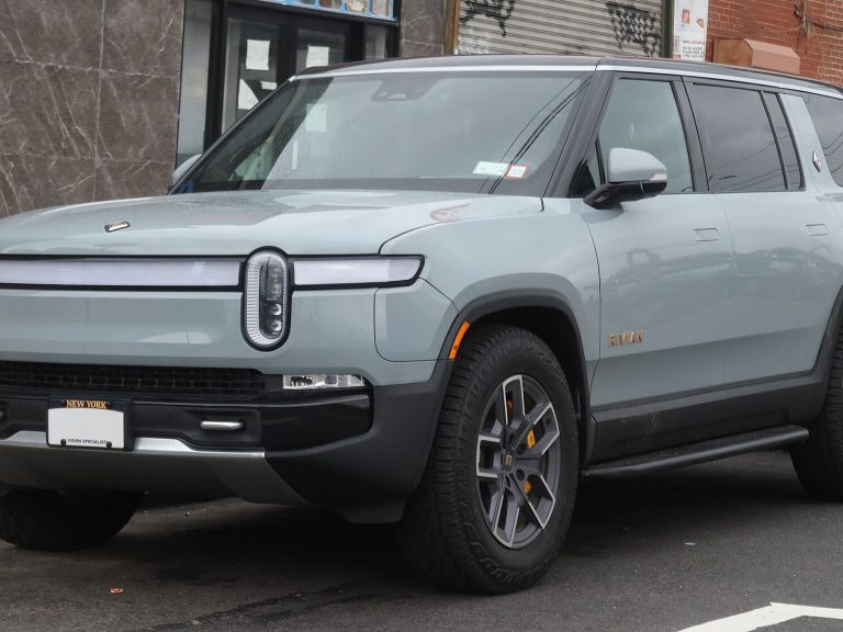 Rivian R1S front view