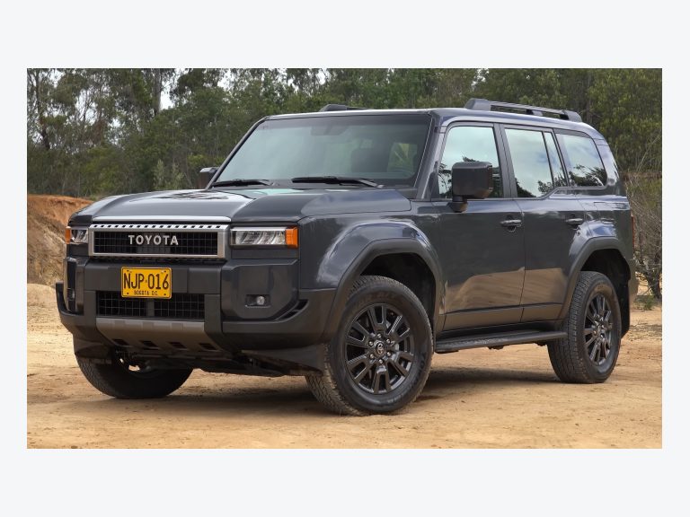 Toyota Land Cruiser front view